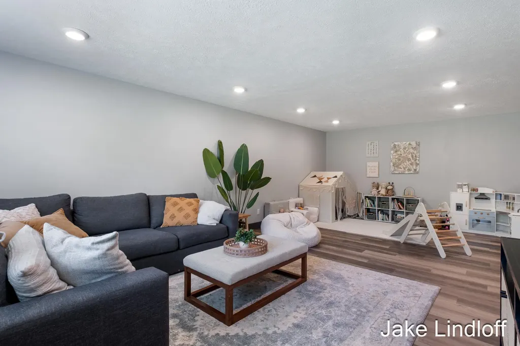 8855 Myers Lake Avenue NE Courtland Township MI 49341