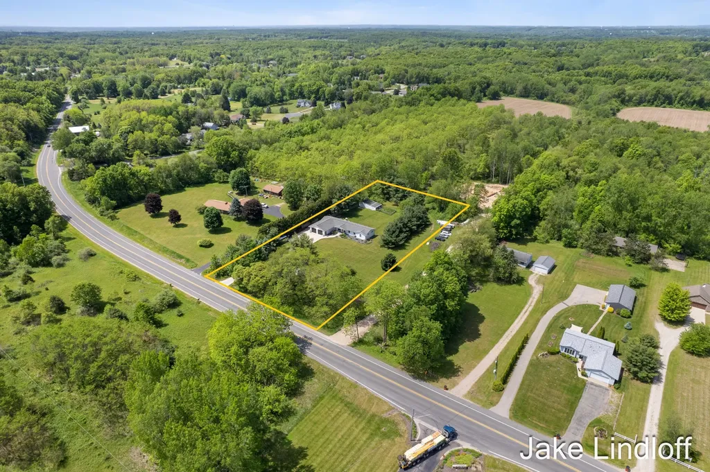 8855 Myers Lake Avenue NE Courtland Township MI 49341