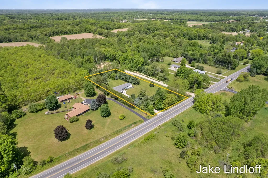 8855 Myers Lake Avenue NE Courtland Township MI 49341