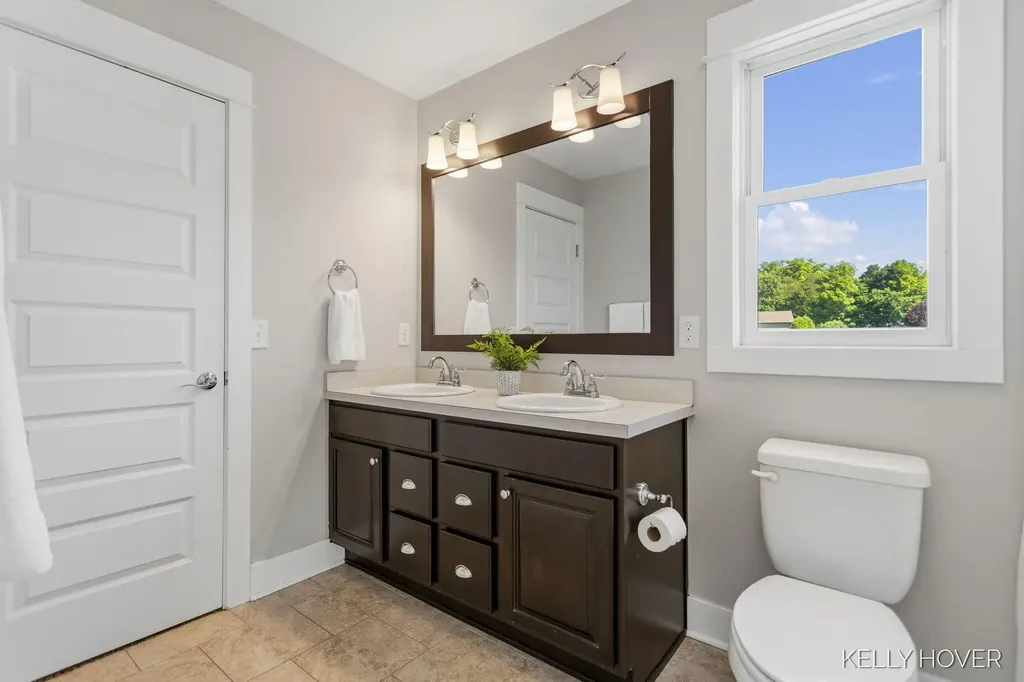 1662 Jen Nel Drive SW Jamestown Charter Township MI 49315