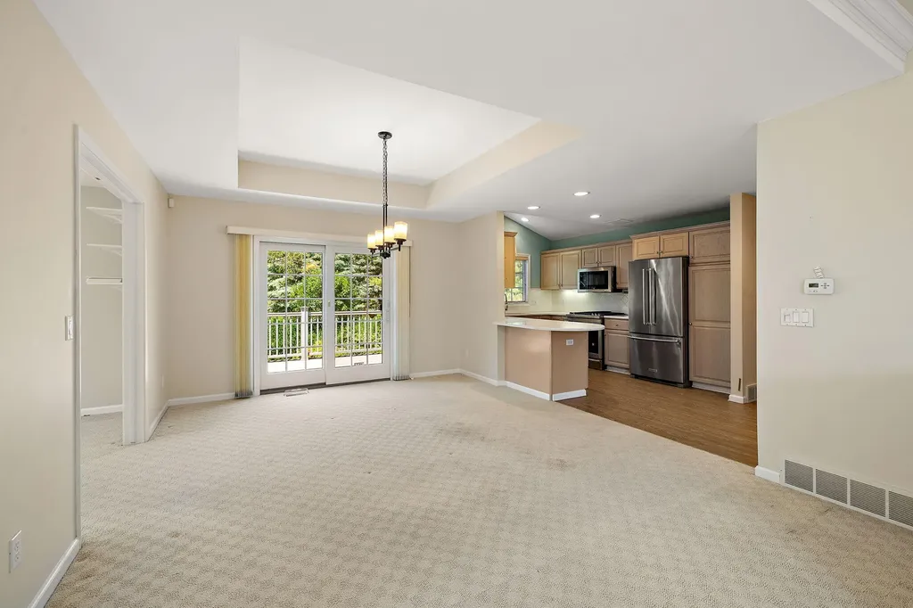 1925 Hidden Oak Court SE Kentwood City MI 49546
