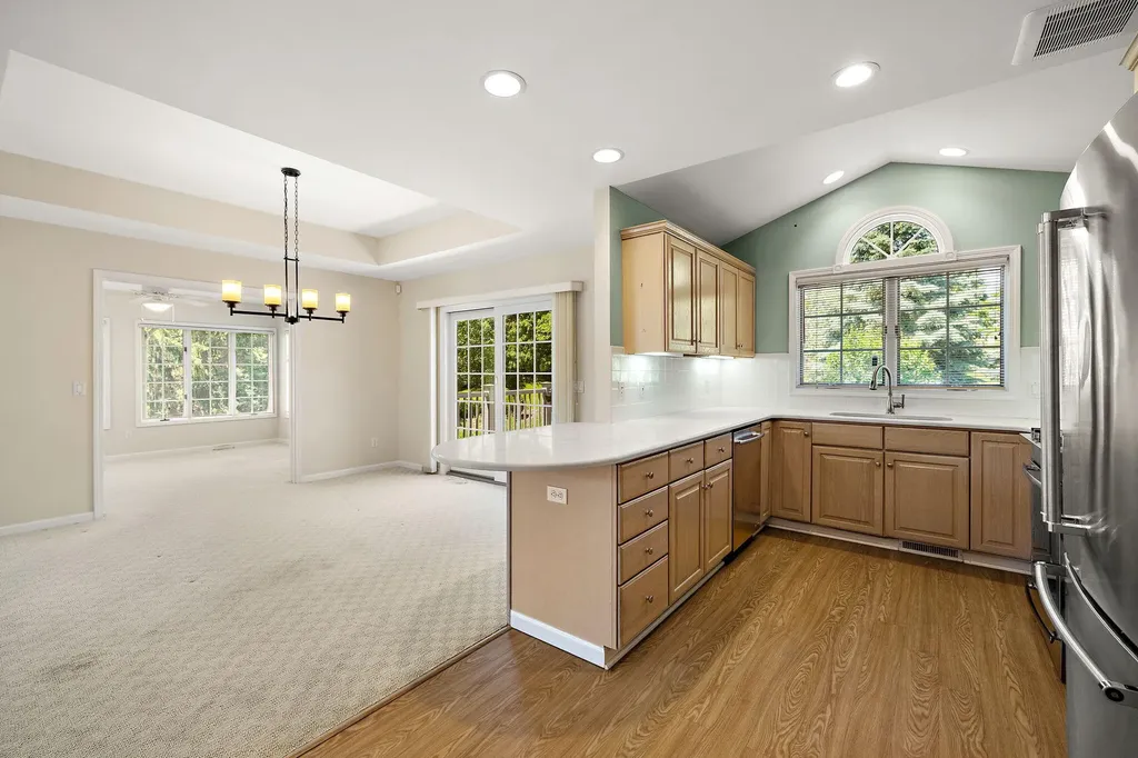 1925 Hidden Oak Court SE Kentwood City MI 49546
