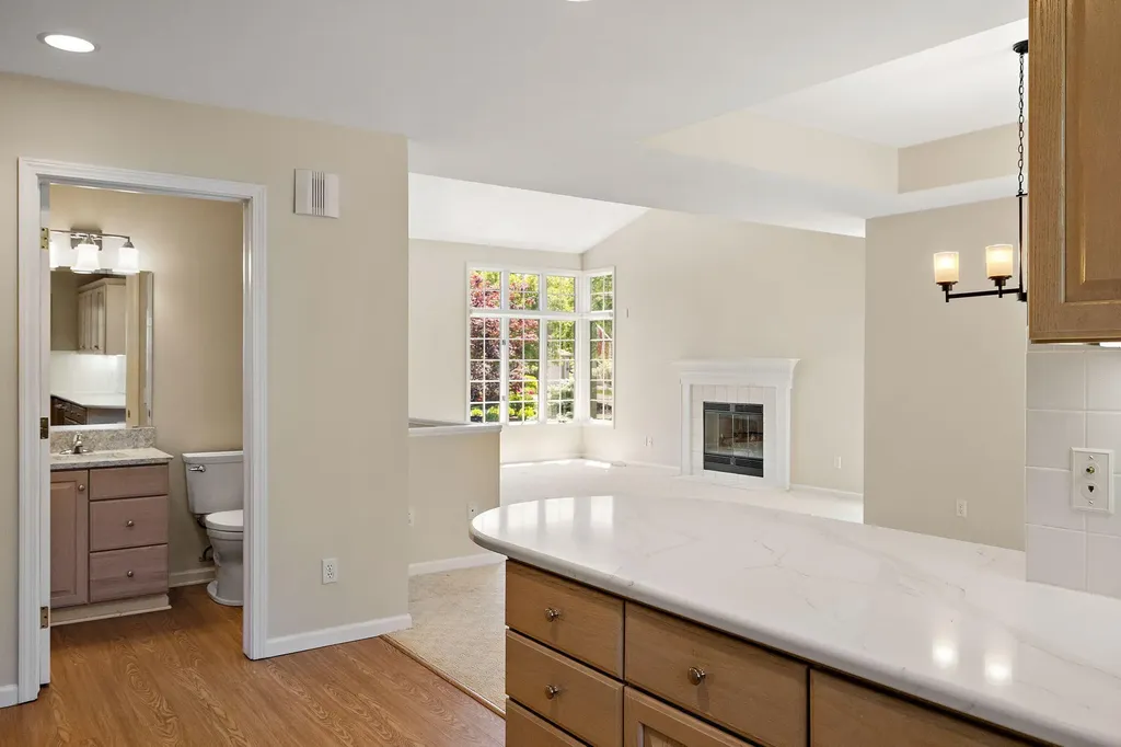 1925 Hidden Oak Court SE Kentwood City MI 49546