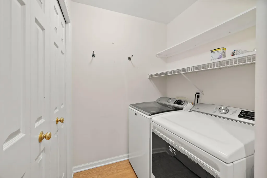 1925 Hidden Oak Court SE Kentwood City MI 49546