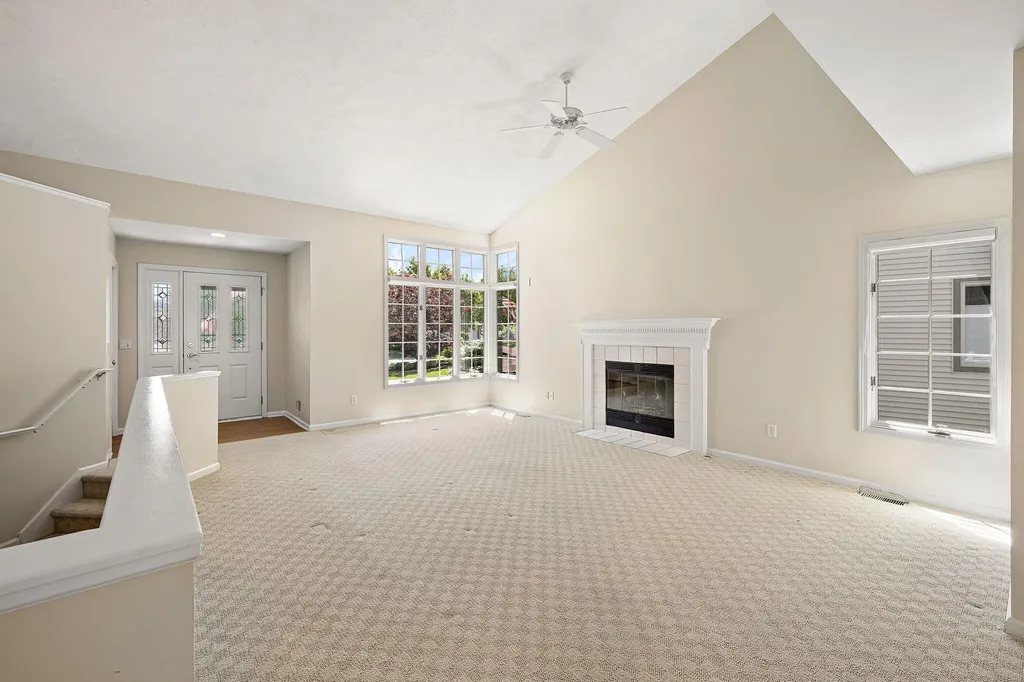 1925 Hidden Oak Court SE Kentwood City MI 49546