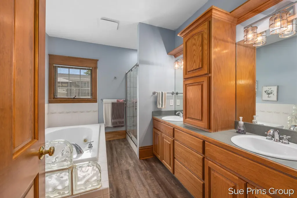 3836 30th Street SW Grandville City MI 49418