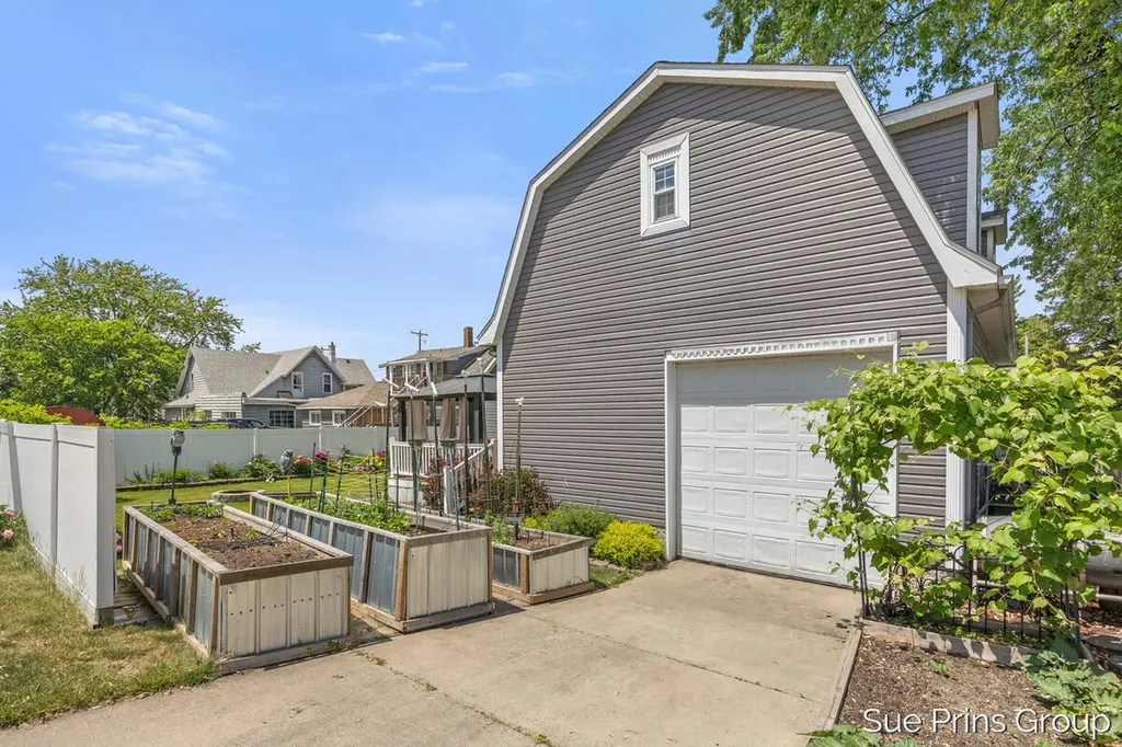 3836 30th Street SW Grandville City MI 49418