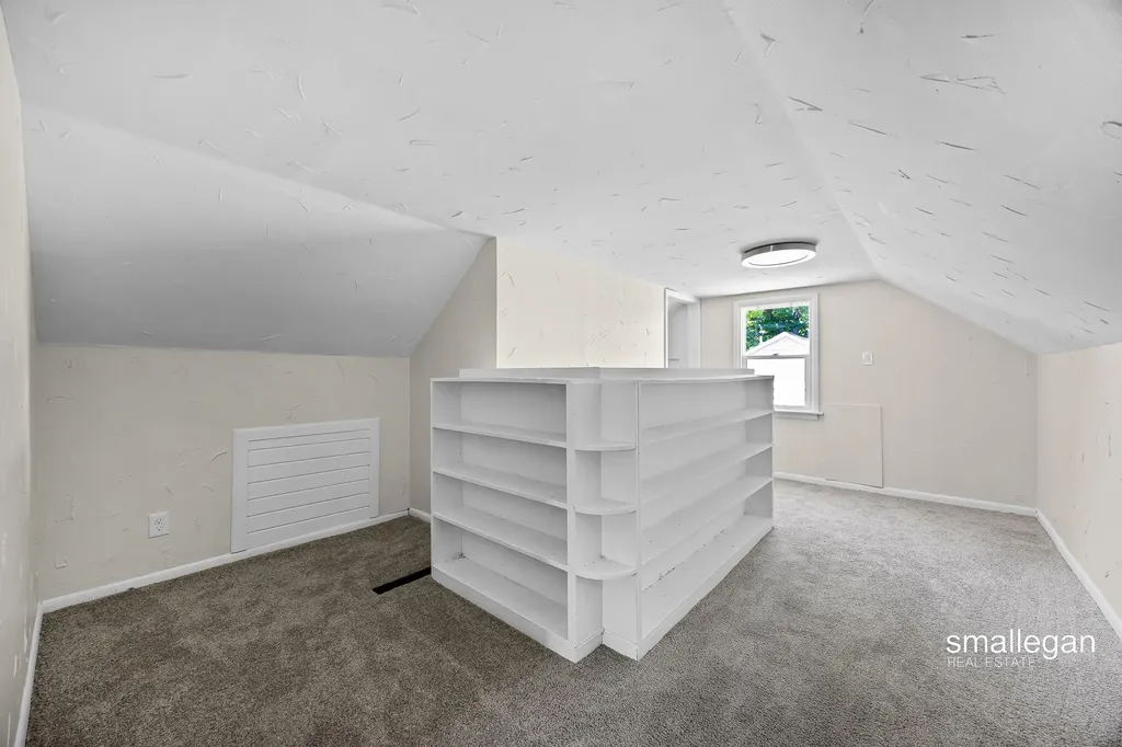 885 Oak Avenue Muskegon City MI 49442