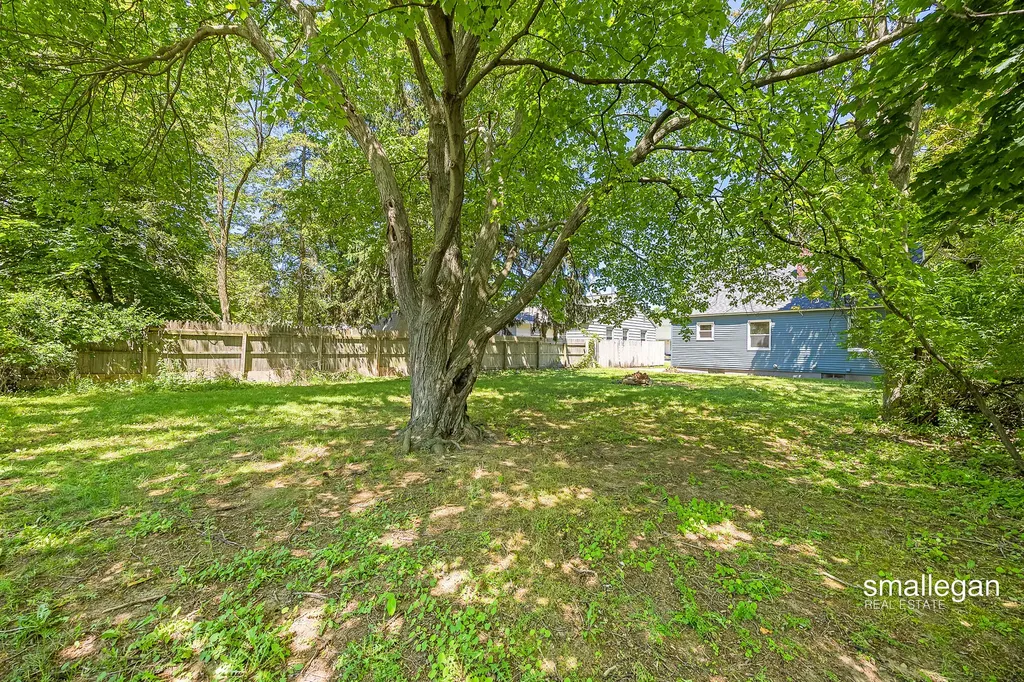 885 Oak Avenue Muskegon City MI 49442