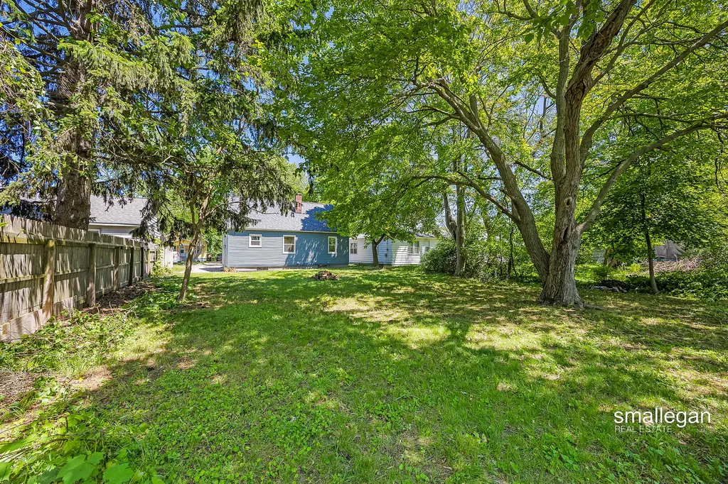 885 Oak Avenue Muskegon City MI 49442