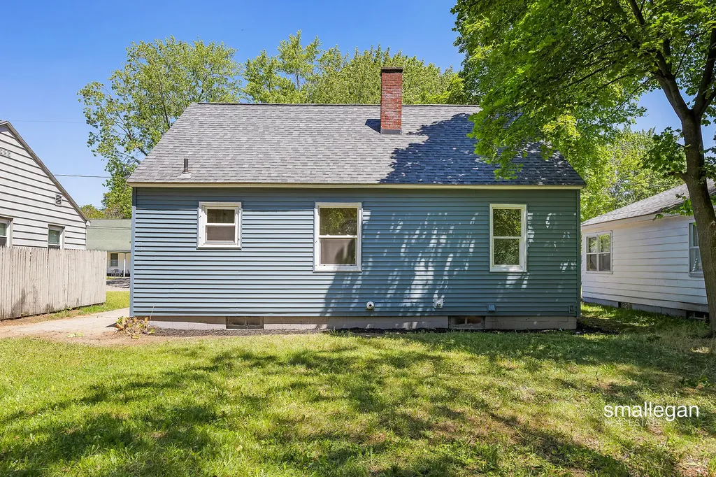 885 Oak Avenue Muskegon City MI 49442