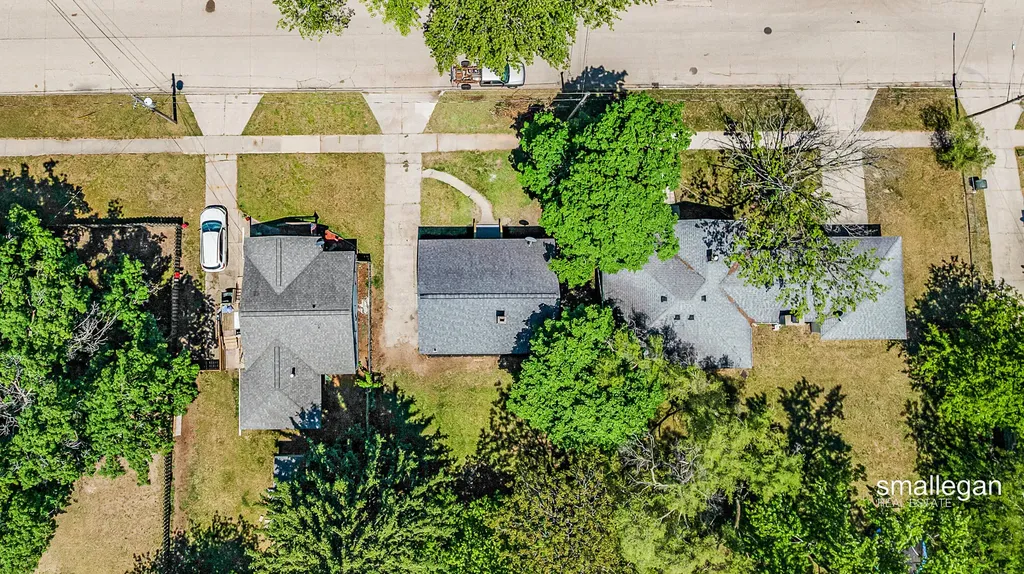 885 Oak Avenue Muskegon City MI 49442