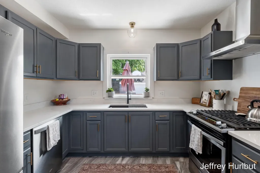 1430 Johnston Street SE Grand Rapids City MI 49507