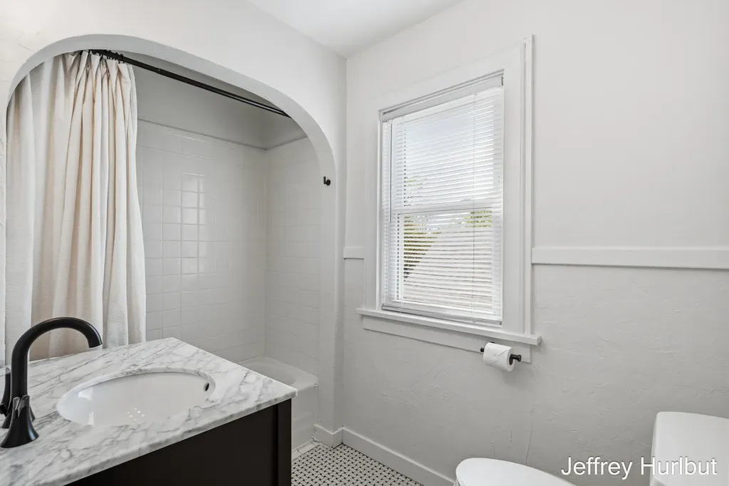 1430 Johnston Street SE Grand Rapids City MI 49507