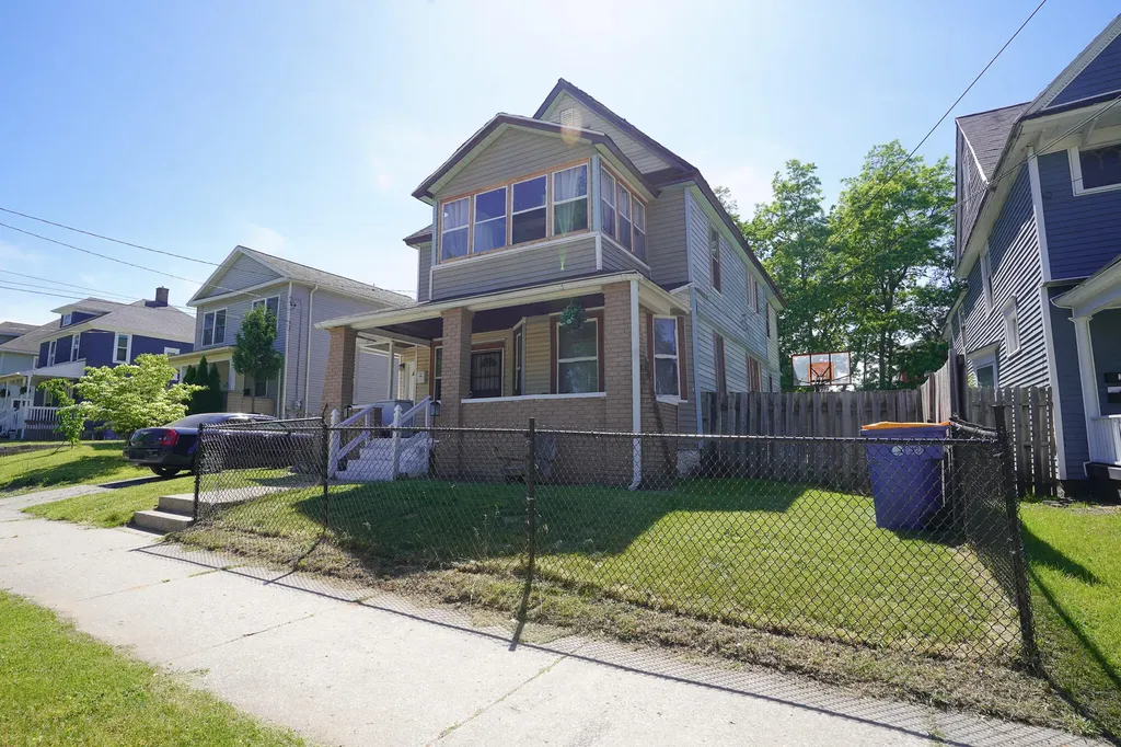 827 Geneva Avenue SE Grand Rapids City MI 49507