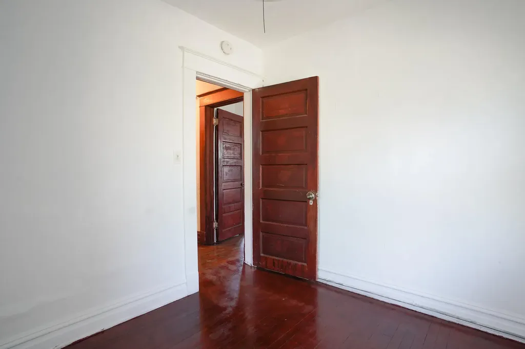827 Geneva Avenue SE Grand Rapids City MI 49507