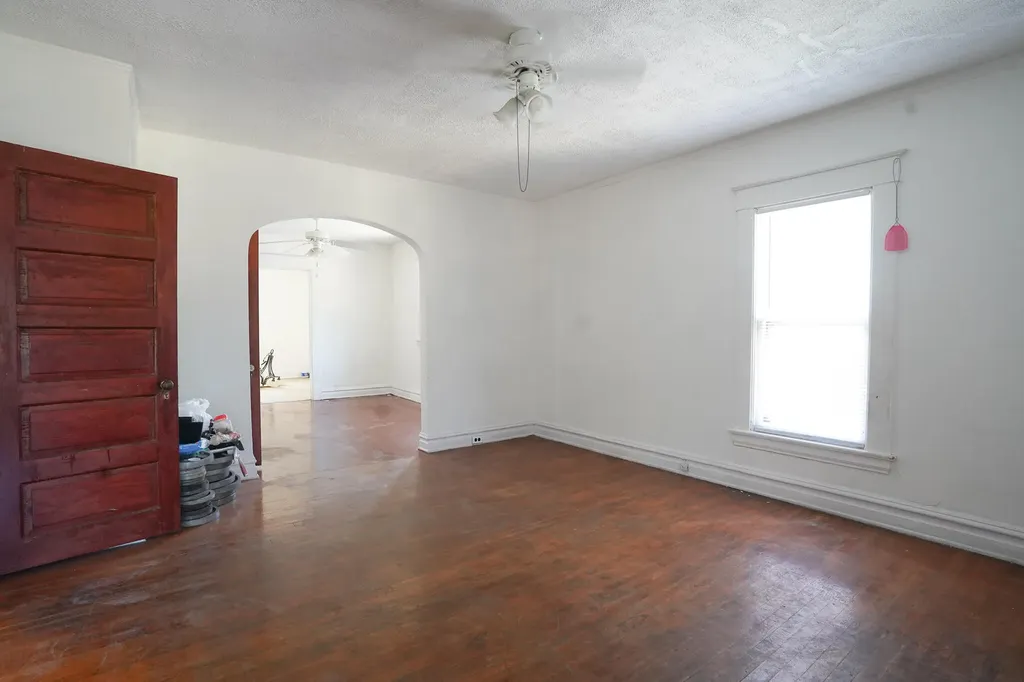 827 Geneva Avenue SE Grand Rapids City MI 49507