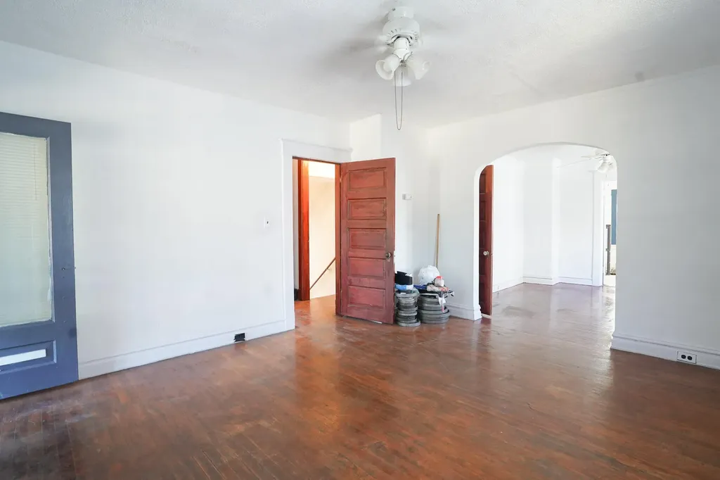 827 Geneva Avenue SE Grand Rapids City MI 49507