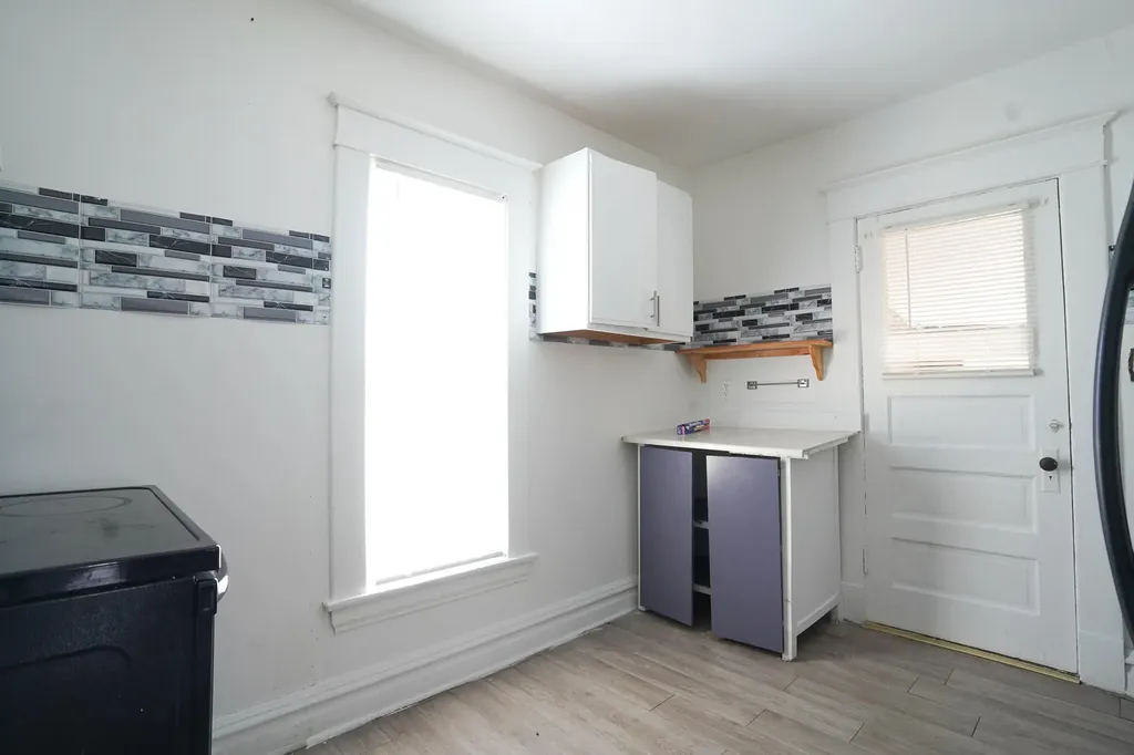 827 Geneva Avenue SE Grand Rapids City MI 49507