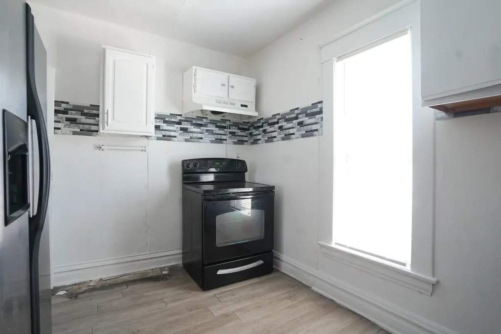 827 Geneva Avenue SE Grand Rapids City MI 49507