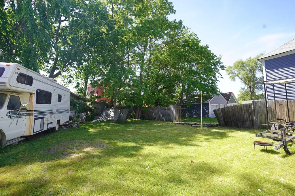 827 Geneva Avenue SE Grand Rapids City MI 49507
