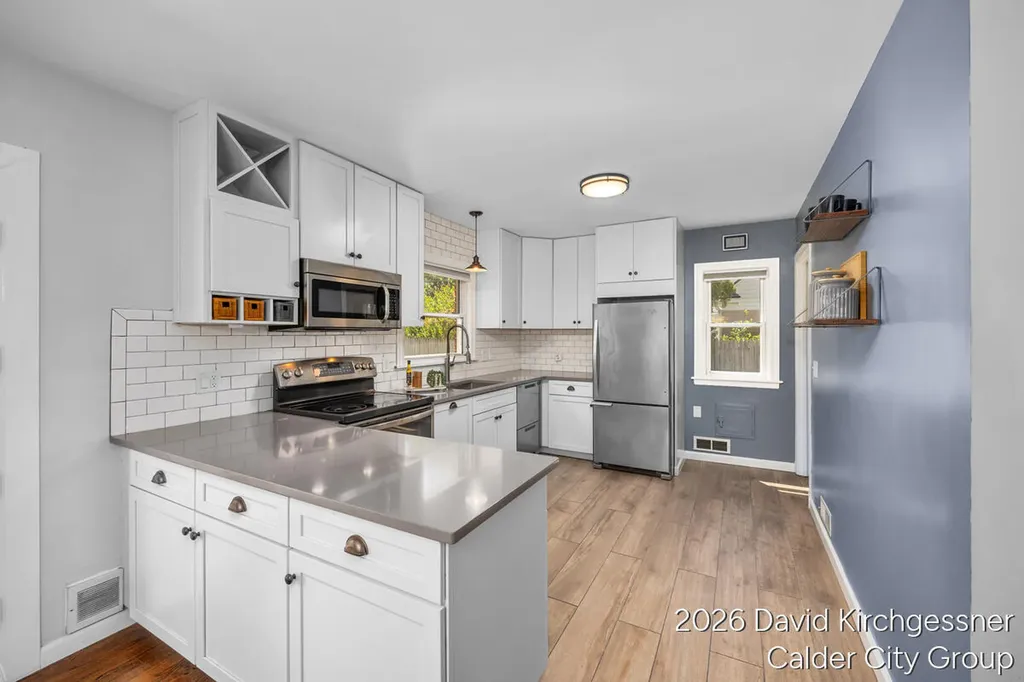 866 Dorroll Street NE Grand Rapids City MI 49505