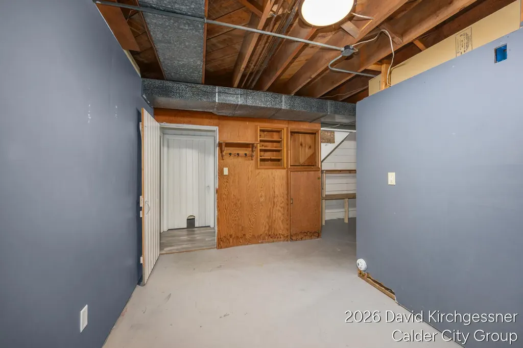 866 Dorroll Street NE Grand Rapids City MI 49505