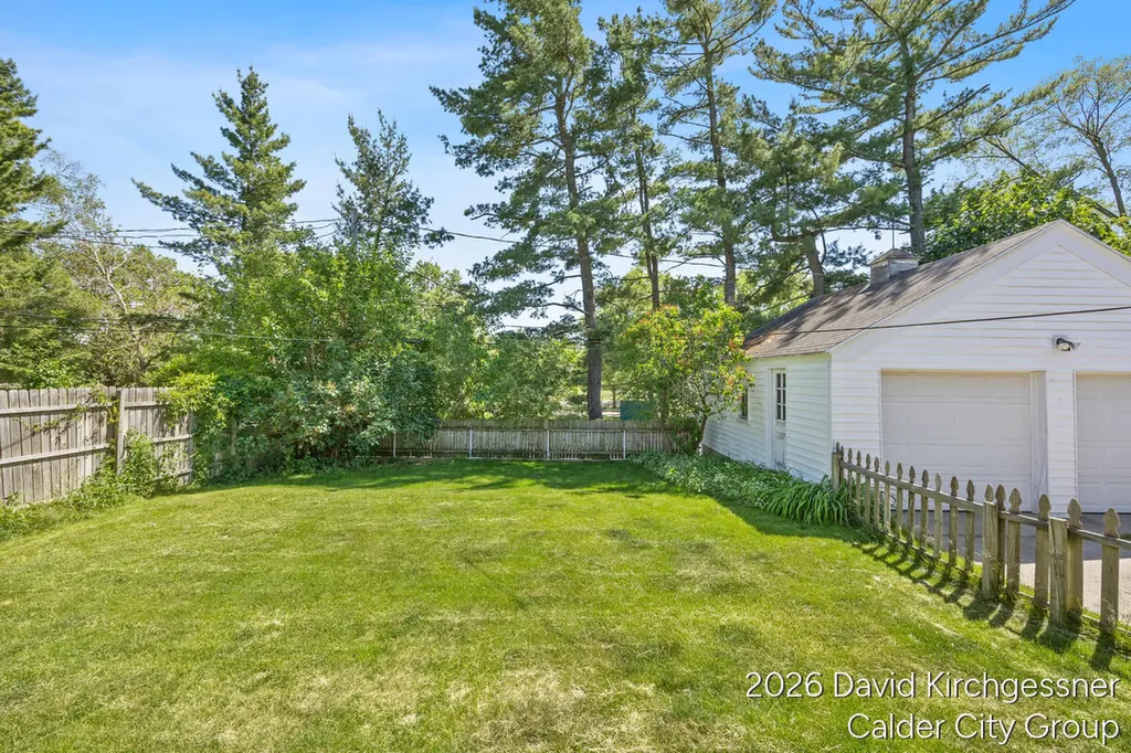 866 Dorroll Street NE Grand Rapids City MI 49505