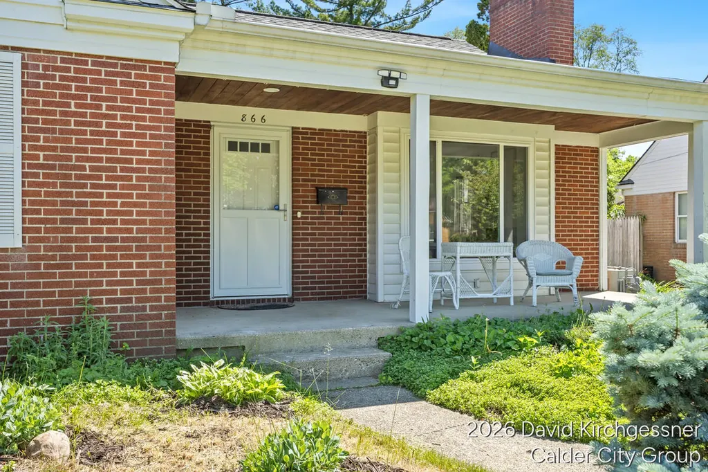 866 Dorroll Street NE Grand Rapids City MI 49505