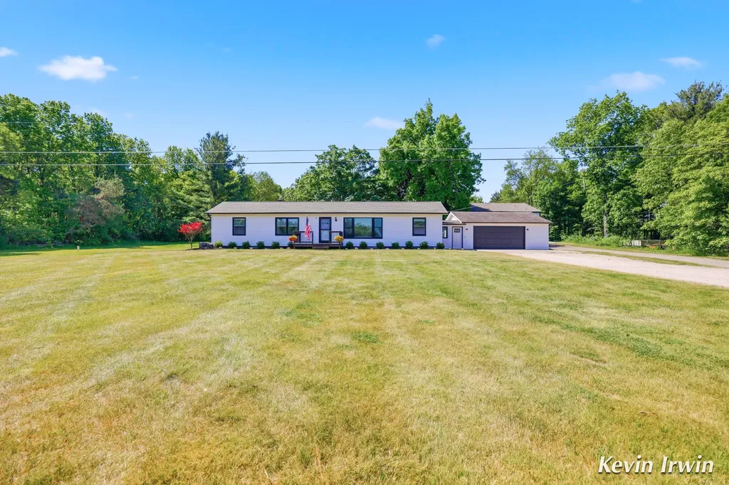 4380 Russell Street NE Algoma Township MI 49319