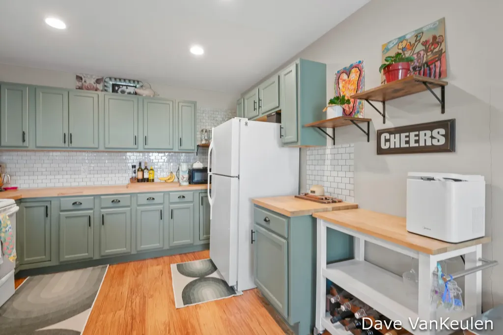 879 Flat River Court SE Vergennes Township MI 49331