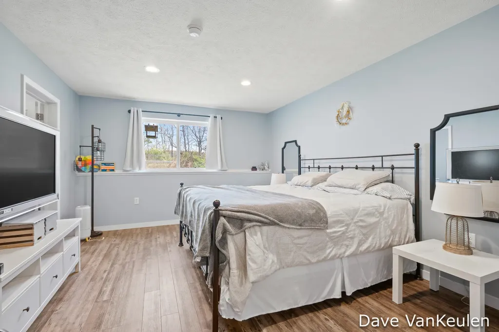 879 Flat River Court SE Vergennes Township MI 49331