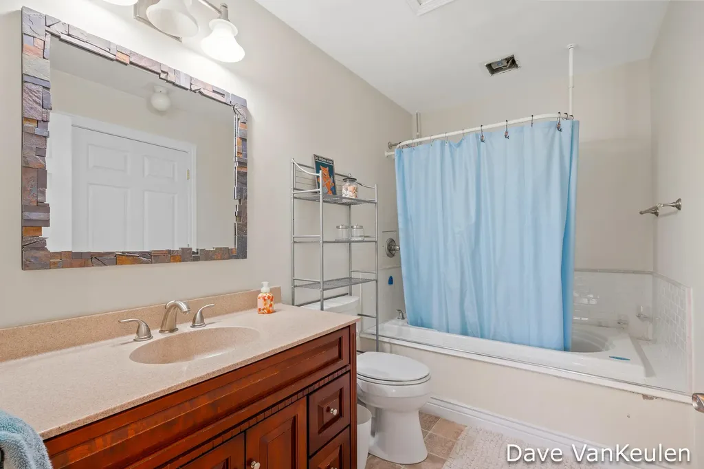 879 Flat River Court SE Vergennes Township MI 49331