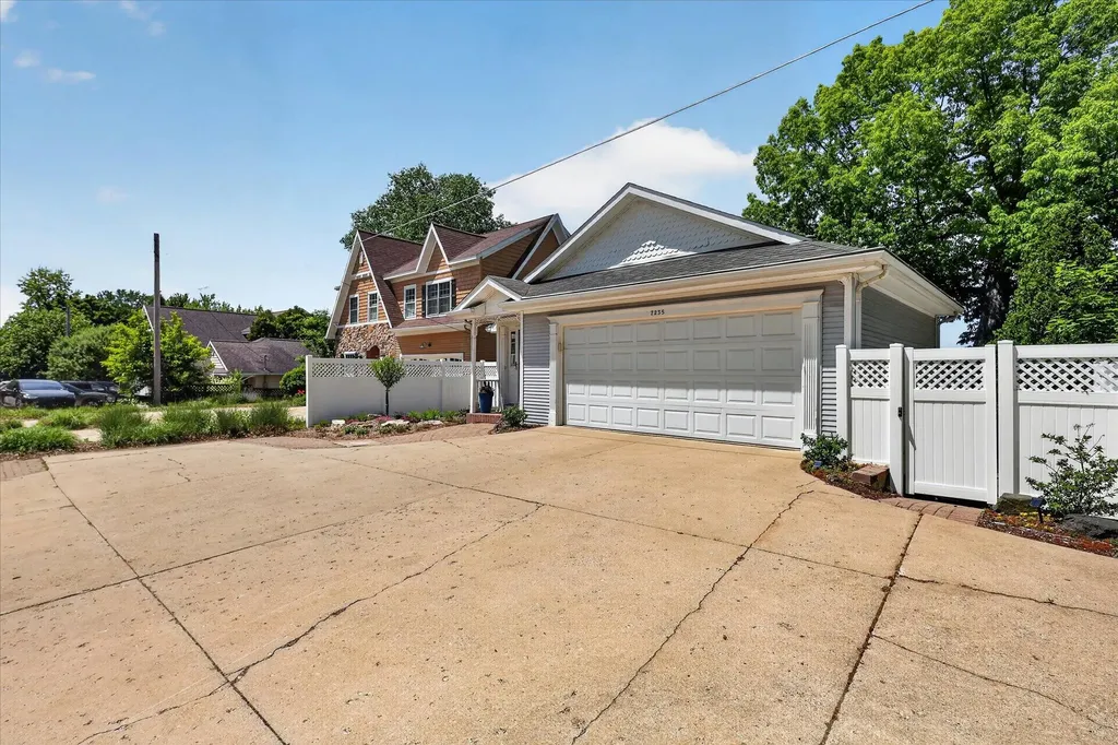 7235 Belding Road NE Cannon Township MI 49341