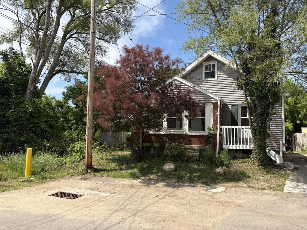 25 Page Street NE Grand Rapids City MI 49505