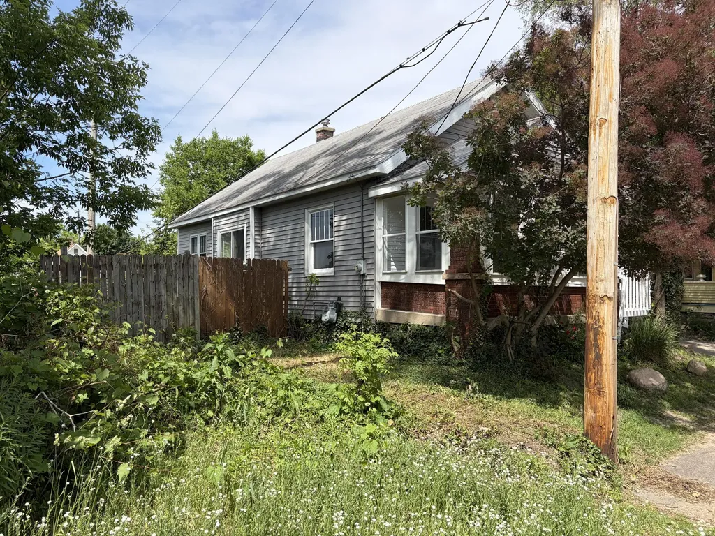 25 Page Street NE Grand Rapids City MI 49505