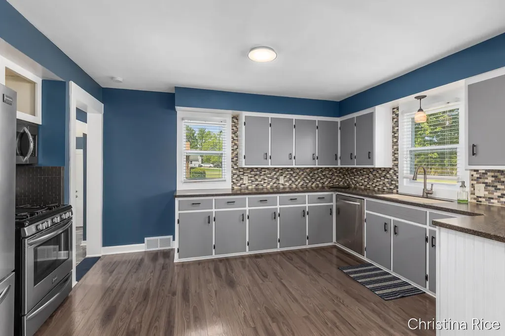 866 76th Street SE Gaines Charter Township MI 49315