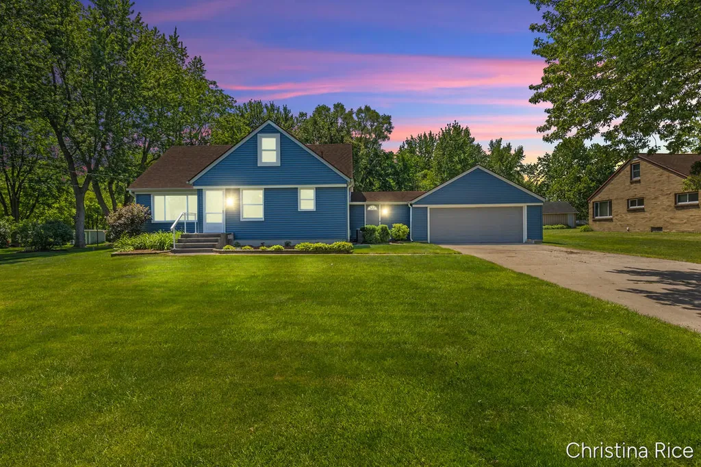 866 76th Street SE Gaines Charter Township MI 49315