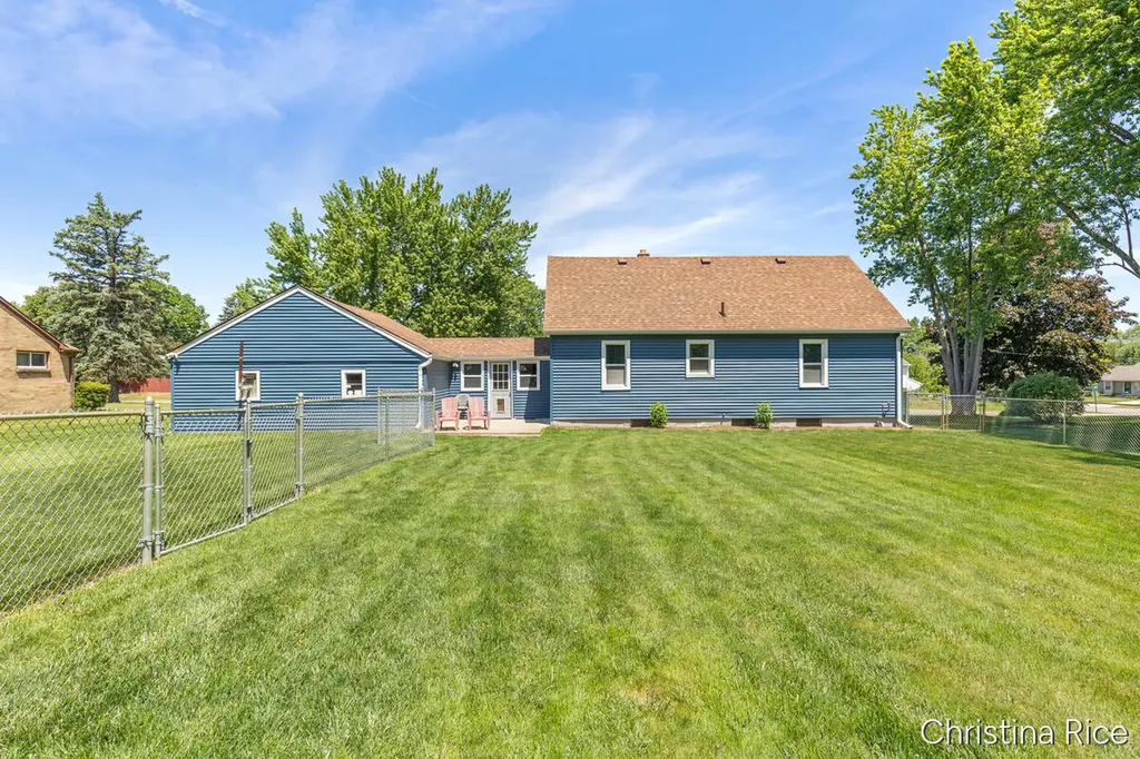 866 76th Street SE Gaines Charter Township MI 49315