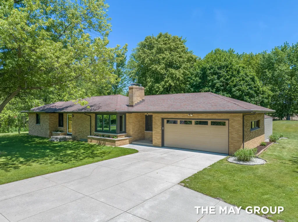 6590 Division Avenue NE Plainfield Charter Township MI 49321