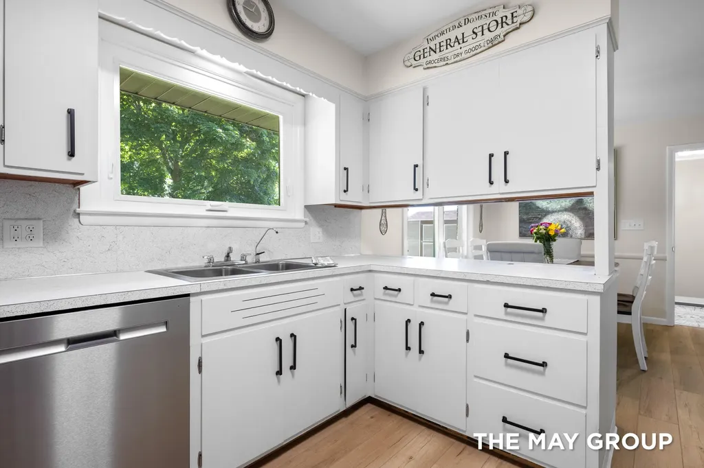 6590 Division Avenue NE Plainfield Charter Township MI 49321