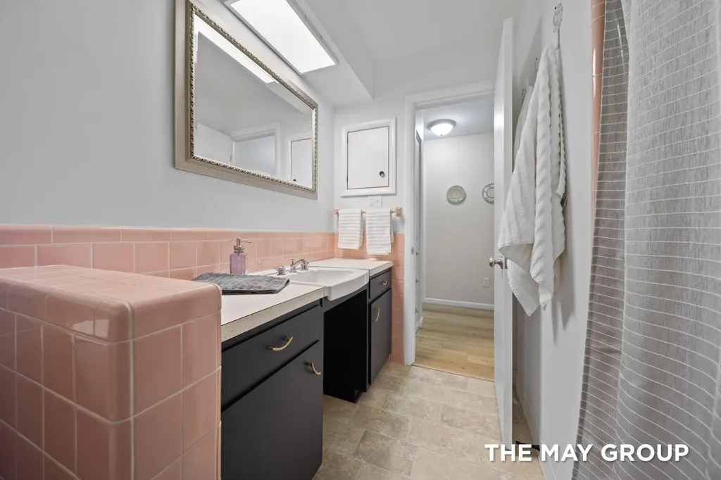 6590 Division Avenue NE Plainfield Charter Township MI 49321