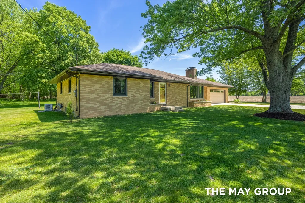 6590 Division Avenue NE Plainfield Charter Township MI 49321