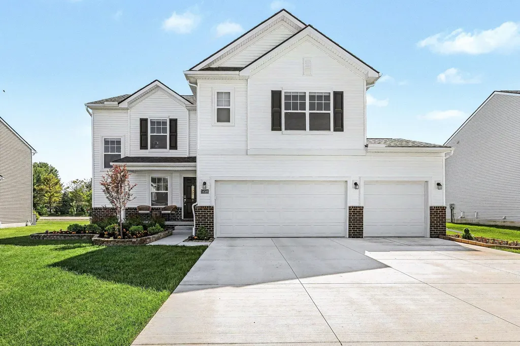 54566 Heron Circle Chesterfield Township MI 48047