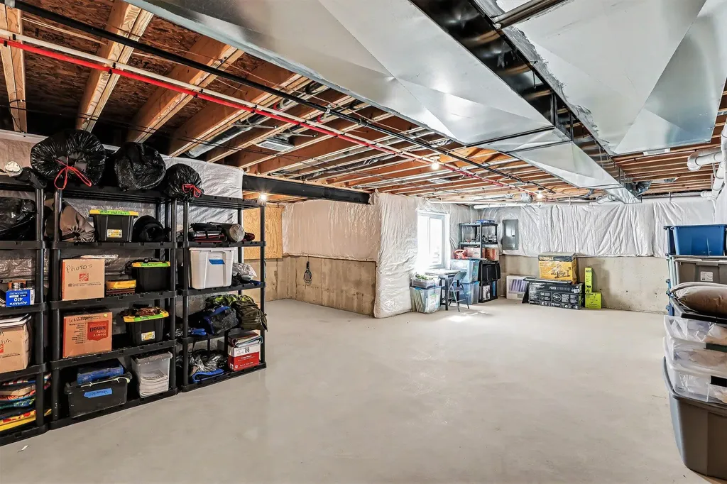 54566 Heron Circle Chesterfield Township MI 48047