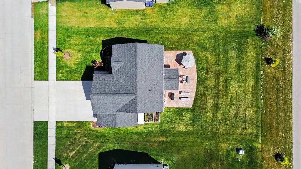 54566 Heron Circle Chesterfield Township MI 48047
