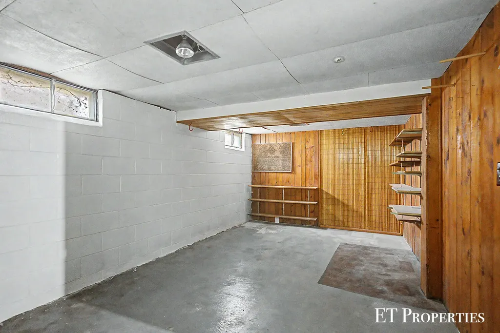 3739 Grape Avenue NE Plainfield Charter Township MI 49525