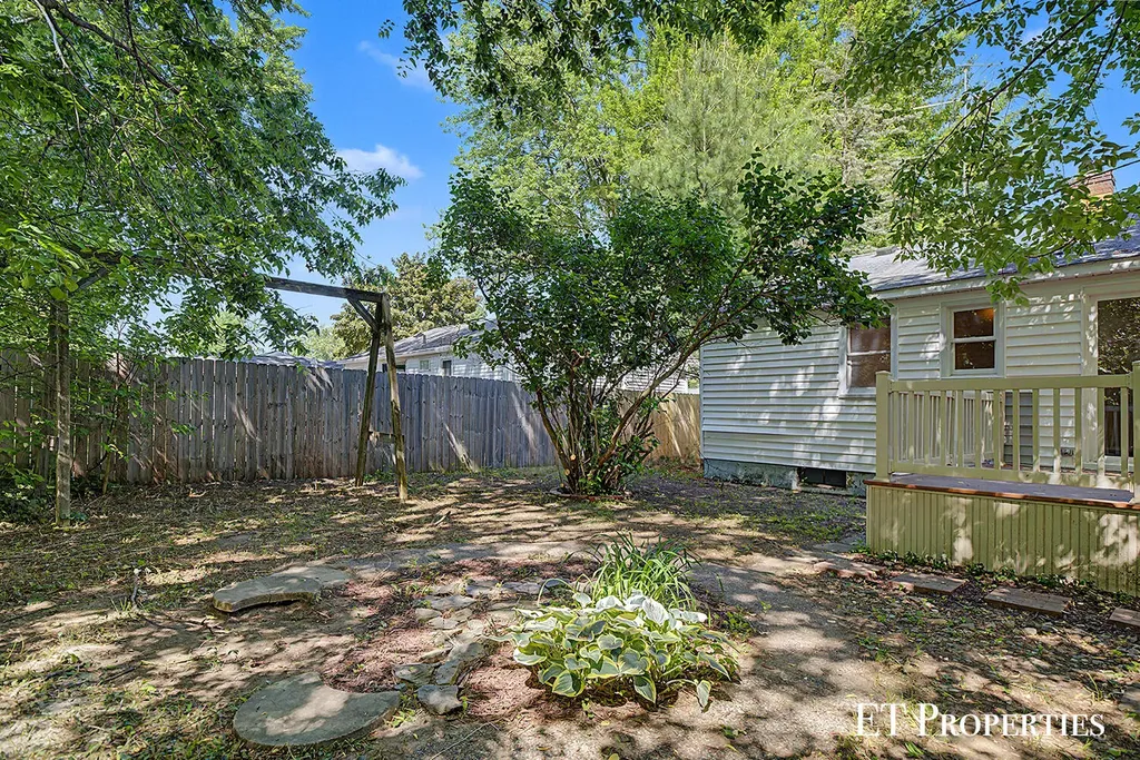 3739 Grape Avenue NE Plainfield Charter Township MI 49525