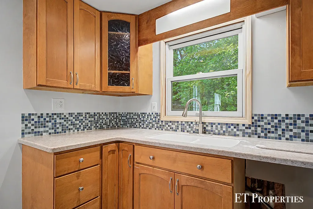 3739 Grape Avenue NE Plainfield Charter Township MI 49525