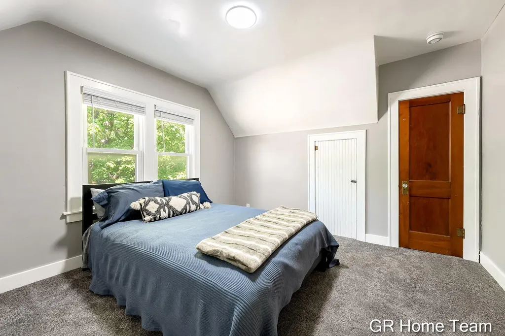 3744 Clyde Park Avenue SW Wyoming City MI 49509